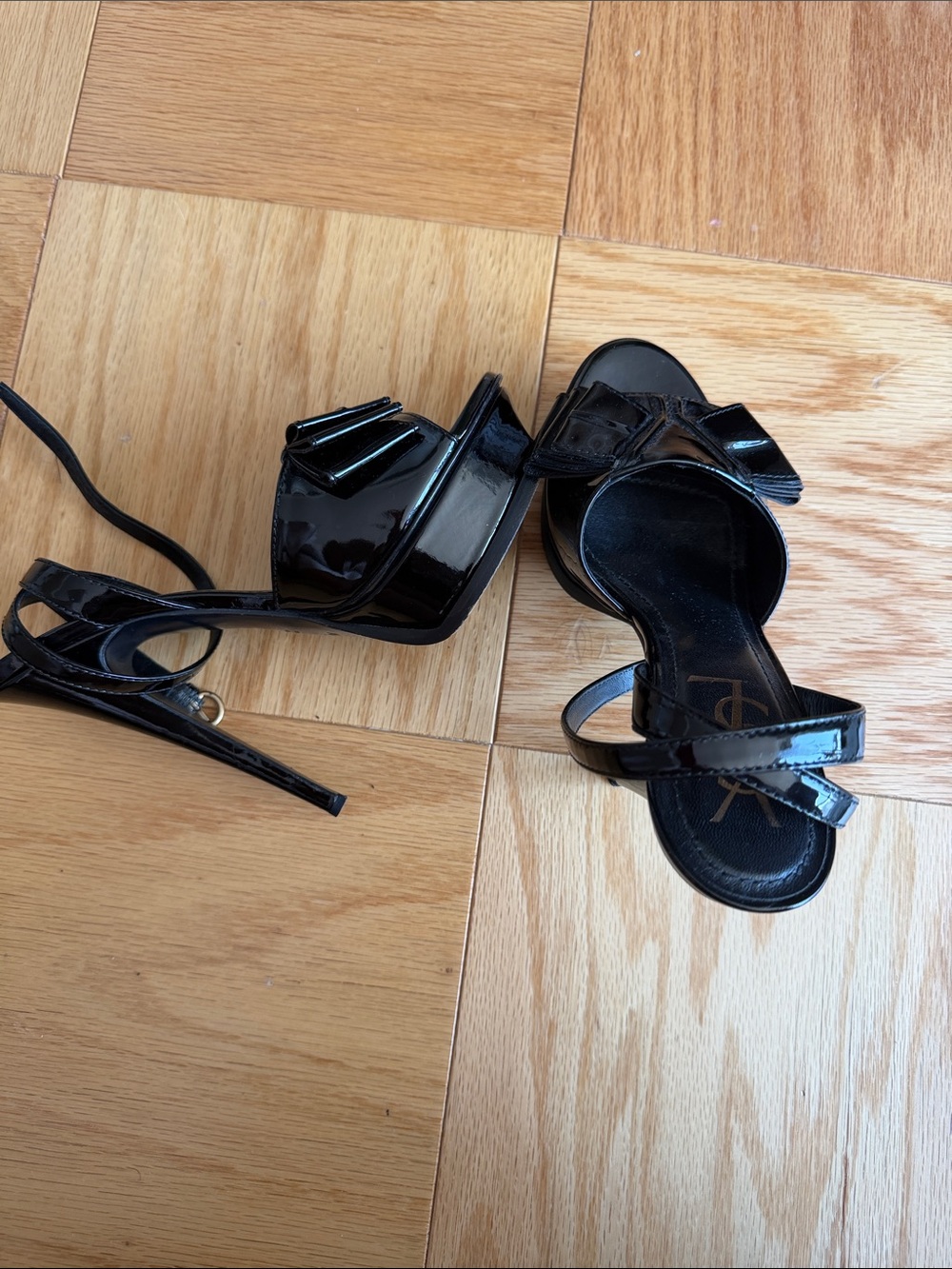 YSL Saint Laurent Womens Black Patent Tribute platform Bow High Heel Sandals